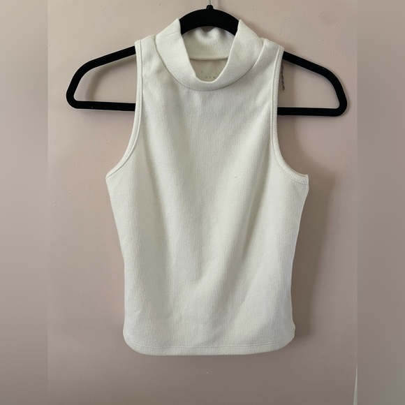 A New Day, Target White turtleneck ribbed shirt - Picture 1 of 2